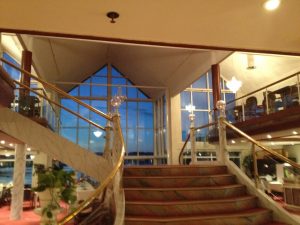 scalinata dell'hotel rognan