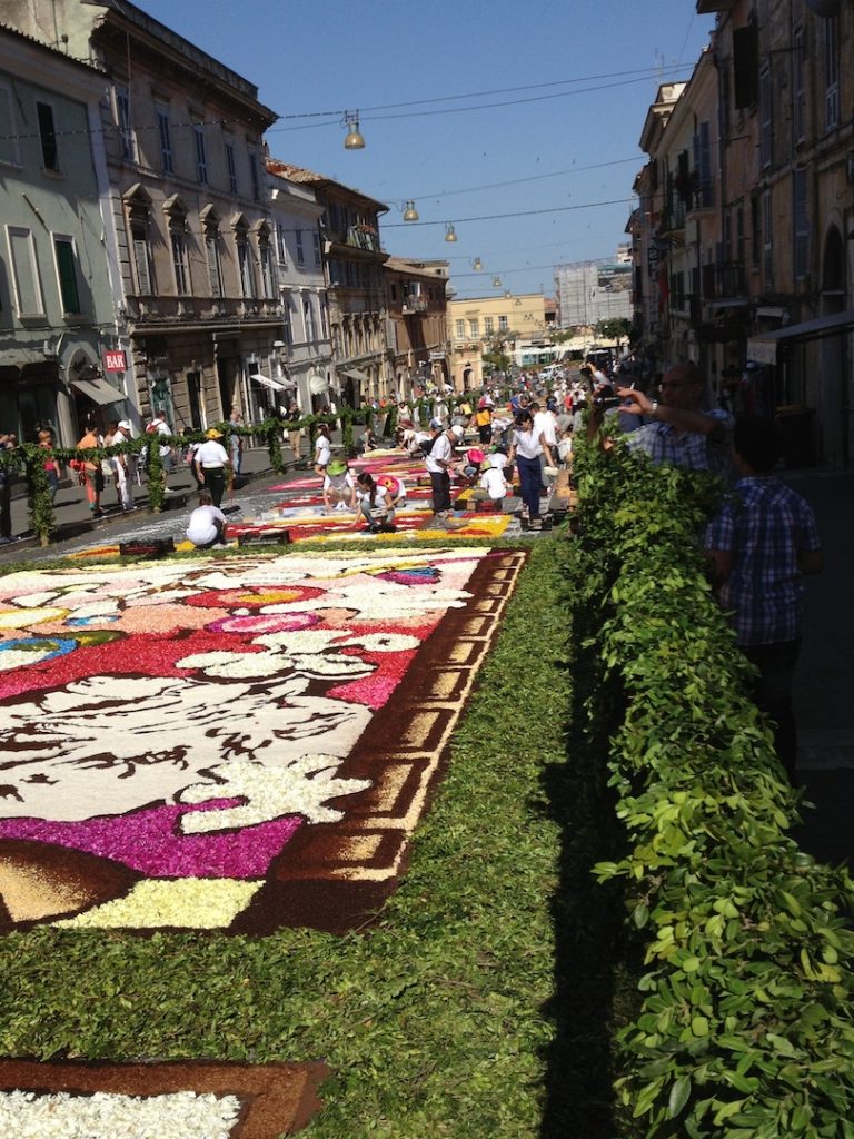 la via fiorita