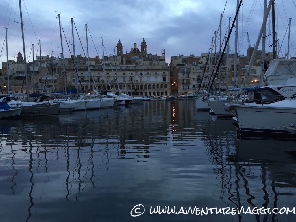 la vittoriosa harbor